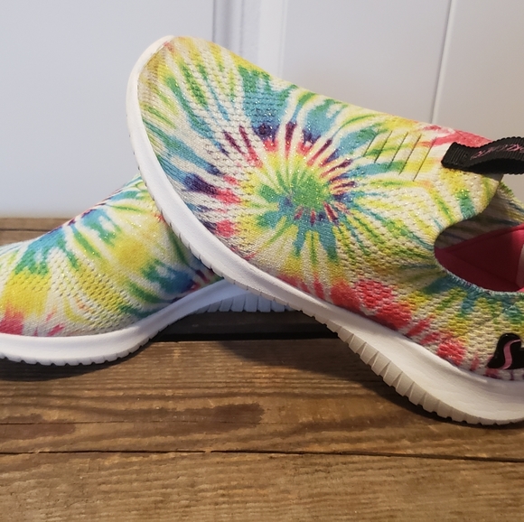 skechers ultra flex tie-dye